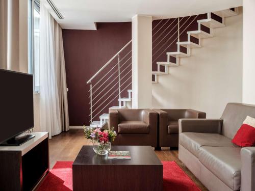 Ruang duduk di NH Collection Budapest City Center