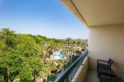Bazén v ubytování Sonesta Resort Hilton Head Island nebo v jeho okolí