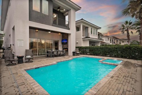 Luxury 6BR Villa w Pool & Cinema 4mi to Disney photo 10