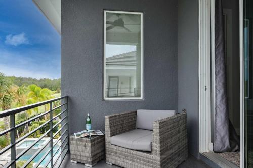 Luxury 6BR Villa w Pool & Cinema 4mi to Disney photo 14