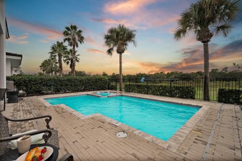 Luxury 6BR Villa w Pool & Cinema 4mi to Disney photo 15
