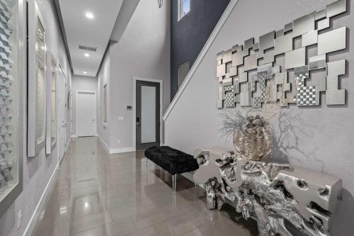 Luxury 6BR Villa w Pool & Cinema 4mi to Disney photo 49