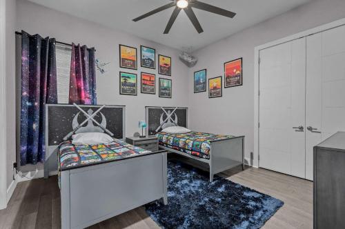 Luxury 6BR Villa w Pool & Cinema 4mi to Disney photo 63