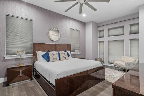 Luxury 6BR Villa w Pool & Cinema 4mi to Disney photo 66