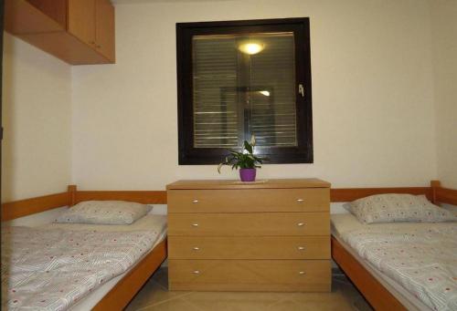 Holiday house with a parking space Bast, Makarska - 23316