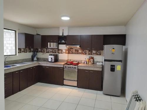 Η κουζίνα ή μικρή κουζίνα στο Linda casa en la Playa