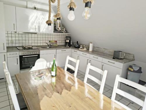 Kuchyň nebo kuchyňský kout v ubytování Ferienwohnung FeWo Plaggenburg - Das Familienreich