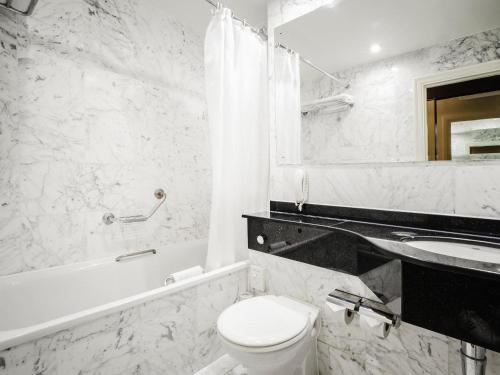 Et badeværelse på ibis London Earls Court