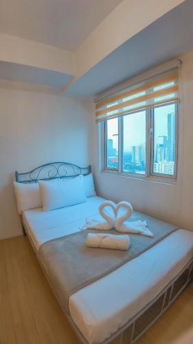 SELF CHECK IN Spacious, aesthetic & cozy studio in Quezon City Manila