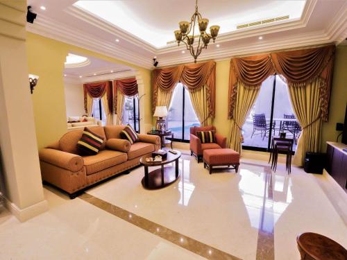 Gallery image of Mercure Grand Hotel Seef - All Suites in Manama