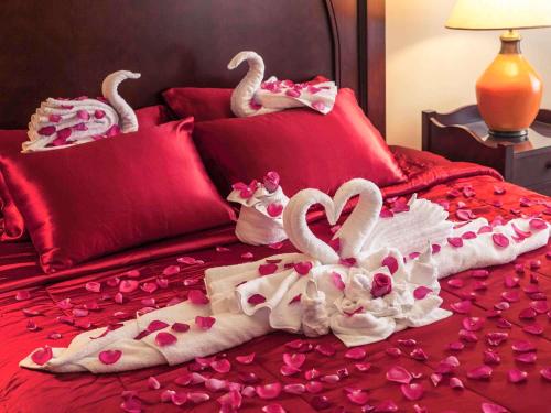Gallery image of Mercure Grand Hotel Seef - All Suites in Manama