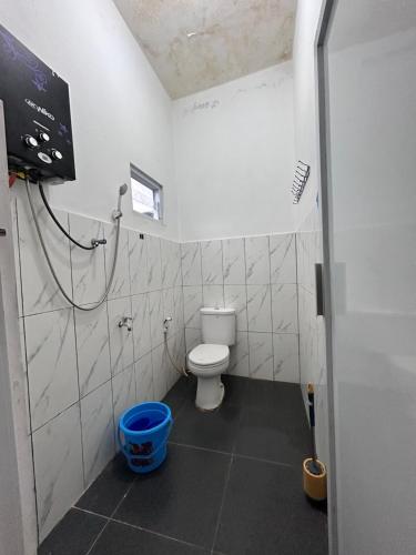 Ένα μπάνιο στο Lotus sikunir dieng