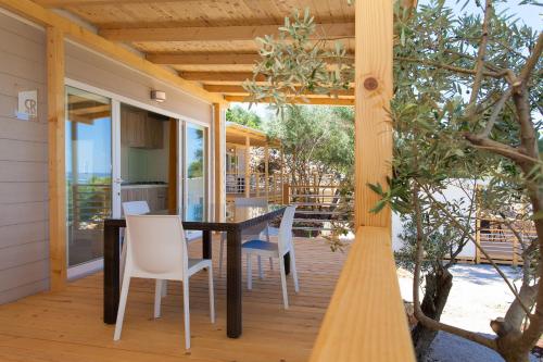 Gallery image of Mobile Homes and Apartments St,Denis in Punat
