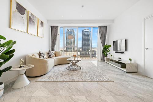 The Pad luxury 1BR with full Canal View