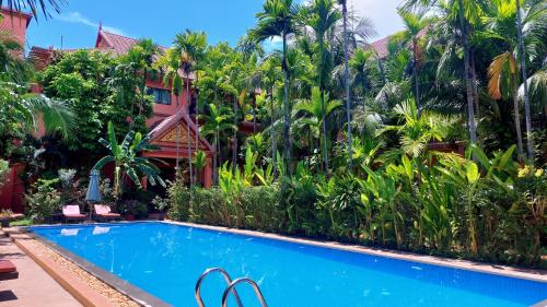 コー​​プレイ ホテル