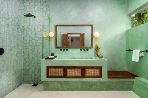 Ένα μπάνιο στο Awimbawei House