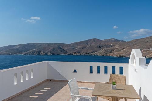 Chora Sea View Residence