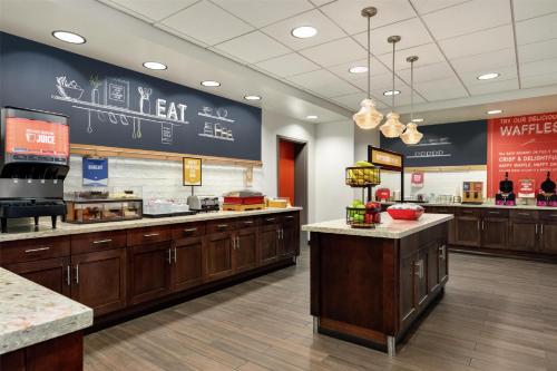 Certifikát, hodnocení, plakát nebo jiný dokument vystavený v ubytování Hampton Inn & Suites - Pittsburgh/Harmarville, PA