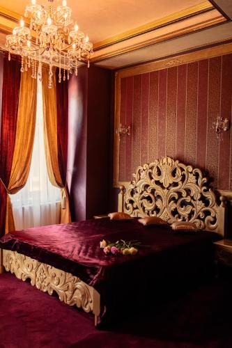 Belle Epoque Boutique (Adult Only) – Photos 5