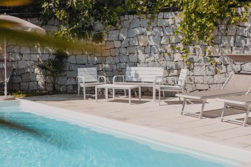 Πισίνα στο ή κοντά στο Oberegghof Ferienwohnung Hirzer