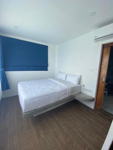 Postel nebo postele na pokoji v ubytování Villa Emerald Sea View 1BR C1-2