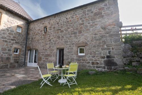 Gambar di galeri bagi Gîte Ensemble La Campone 8/14 personnes di Montbel