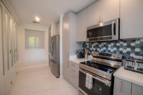 Cuisine ou kitchenette dans l'établissement Del Mar 1G 3 bdr Ocean View in Los Suenos