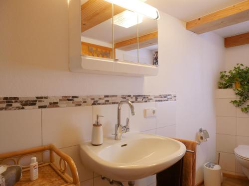 Bilik mandi di Haus Trötschler