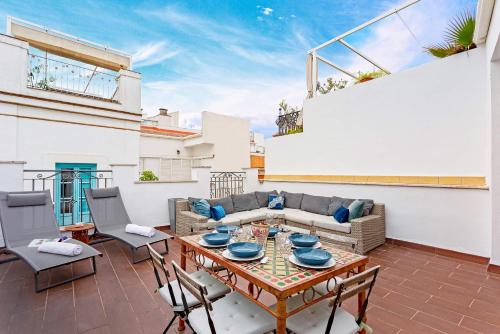 Genteel Home Francos