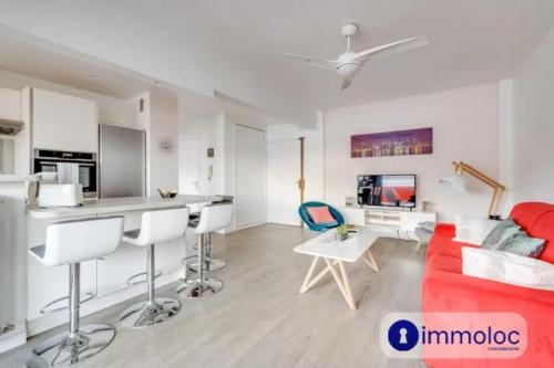 Air-conditioned apartment in the Libération district