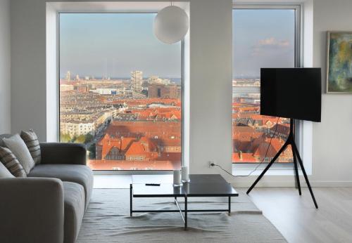 Modern Minimalist Apartment with Panoramic Views