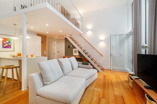 WHome Lisbon's Elite A Stylish & Modern Studio w Patio