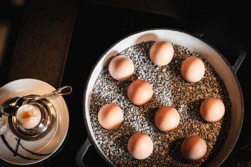 Jídlo v hotelu nebo okolí