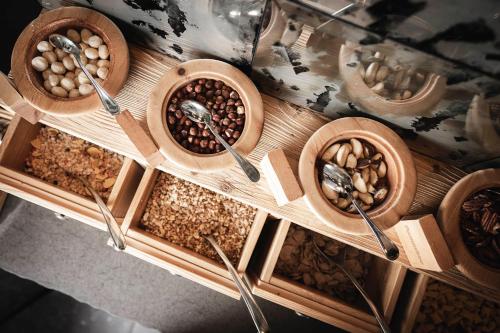 Jídlo v hotelu nebo okolí