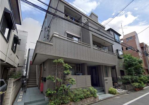 101 6-min walk from Higashi-Jūjō Station Cozy 1-Bedroom Apartment Direct Access to Akihabara & Ueno