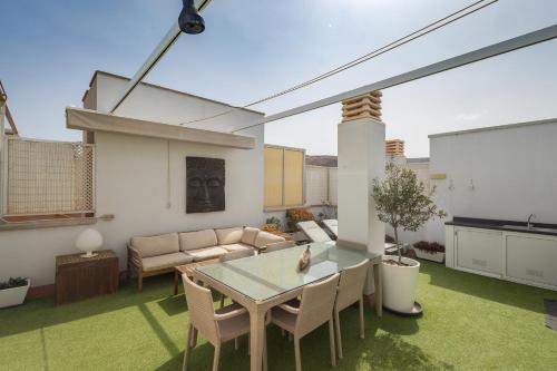 Χώρος καθιστικού στο 3BR Buddha Penthouse - Solarium & Pool