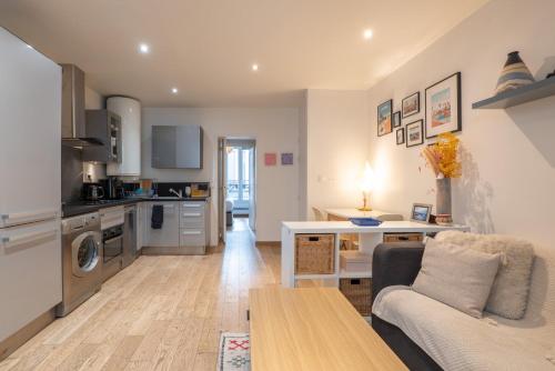 Cozy Hideaway in a Quiet Paris Passage