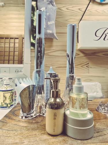 a counter with a blender and other items on it at Super Pilgrimage Inn Karyogo A Private Retreat Just for You in Nahari