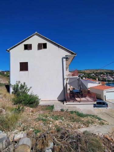 Okruglica Beach House
