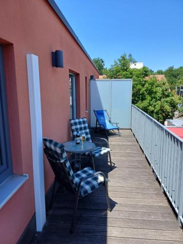 Balkón nebo terasa v ubytování Brauerei Gasthaus Lohhof im Münchner Norden, direkt an der S1, nähe vom Flughafen, Zentrum, A92, Allianz Arena, Ruderregatta und Schießanlage G- Hochbrück entfernt, Internationale Küche