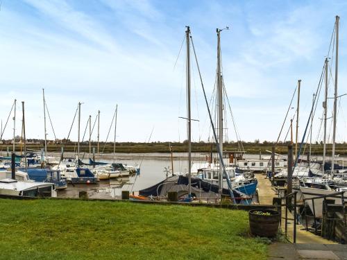 Φωτογραφία από το άλμπουμ του Sail Loft-Uk45571 σε Maldon