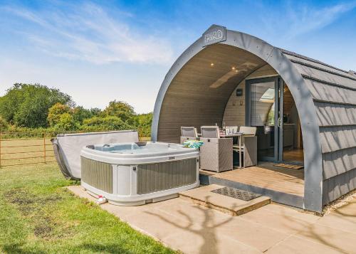 Gambar di galeri bagi Firtree Farm Lodges di Yeovil