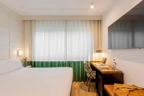 Room Mate Cosmo - City Centre, Valencia photo 5