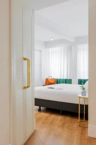 Room Mate Cosmo - City Centre, Valencia photo 47