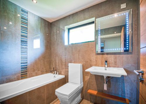 Gambar di galeri bagi The Sherwood Hideaway Lodges di Bothamsall