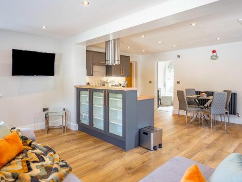 Kuchyň nebo kuchyňský kout v ubytování The Spencer Suite - Uk40476