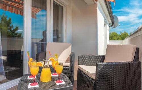 Amazing Apartment In Sukosan With Wifi