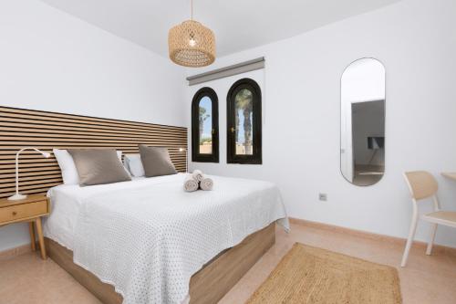 Home2Book Modern Apt with Pool in Corralejo Oasis