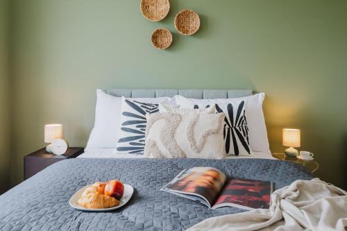 Prague Days - Family Friendly One-Bedroom Apartment with Balcony, TV & Netflix in Holešovice