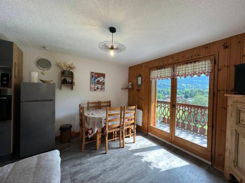 Appartement rénové, confortable, proche navettes, vue montagne - FR-1-642-17